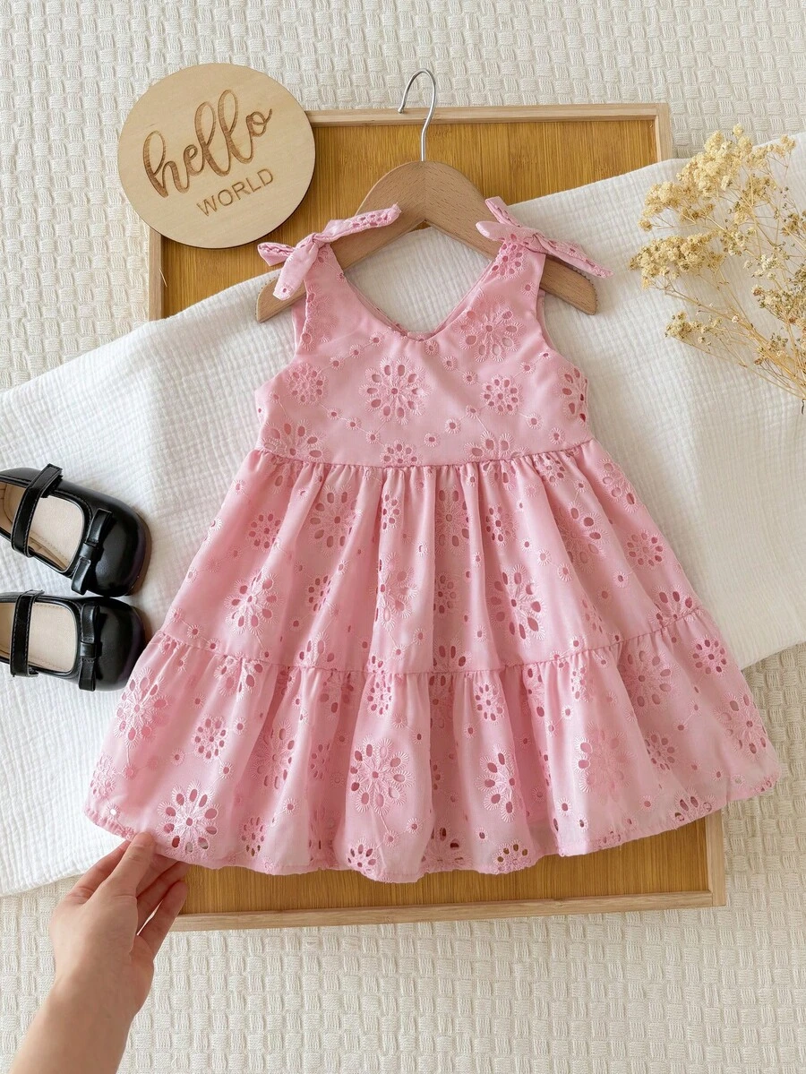 SHEIN 女嬰可愛度假風花卉刺繡蝴蝶結無袖洋裝 - 淺粉色 - 查看 1