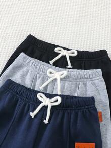 SHEIN 3件組小男孩休閒可愛日常舒適經典三色寬鬆直筒運動長褲，買2送1，適合外出、學校、日常聚會，適用小學、國中，可當校服 - 彩色 - 查看 4