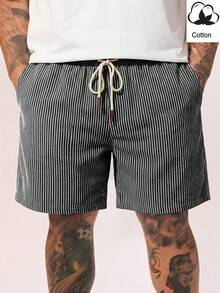 Manfinity RebelGame Plus Size Men's Waist Tie Pocket Striped Fashion Shorts Tropicoqueta - Black and White - View 2