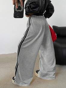 POPSWAY Plus Size Slouchy Sports Style Yellow Striped Sweatpants For Women, High Waist Drawstring Loose Wide Leg Pants, Autumn 2025 - Light Grey - View 2