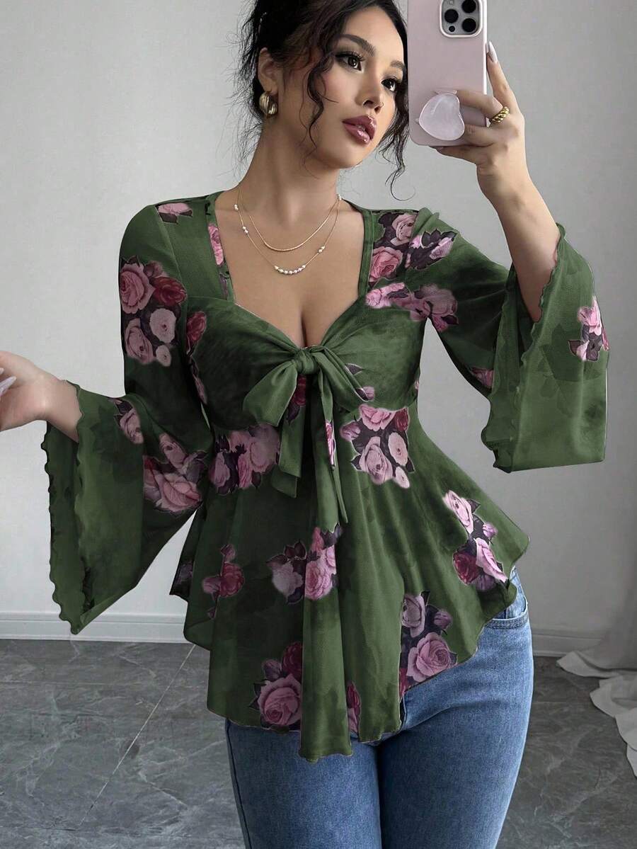 Rafferiza 法式休閒性感度假風女款 T-shirt,網紗花卉領結設計、不對稱下擺荷葉邊、長袖,Ibiza 風格 - 軍綠色 - 查看 1
