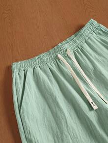 Manfinity Hypemode Men's Solid Color Cotton Elastic Waist Drawstring Loose Casual Linen Shorts For Men Beach Vacation Green Shorts Summer Drawstring Shorts - Mint Green - View 7