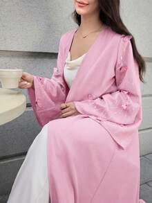 Al Najma 女款 3D 花卉裝飾長袖優雅阿巴雅長袍 - 粉色 - 查看 2