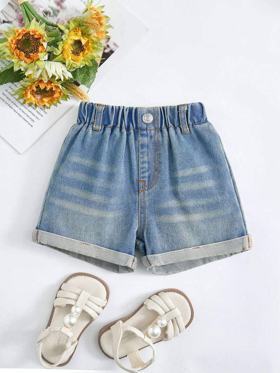 SHEIN Genkimix Kids 女嬰牛仔夏季短褲 水洗藍復古翻邊直筒短褲 - 藍色 - 查看 1