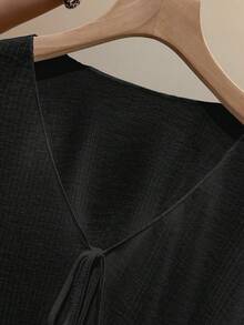 SHEIN 少女女孩紋理針織面料甜美泡泡袖 3D珍珠裝飾肩部優雅短款長袖外套 - 黑色 - 查看 3