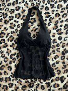 Elamini Tank Top Seksi Kasual Serbaguna dengan Leher V Dalam dan Simpul Berongga - Hitam - View 3