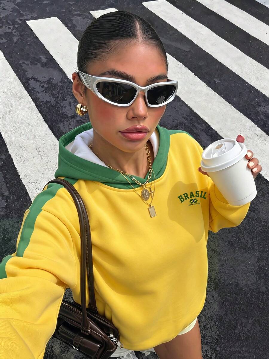 Muchica Autumn New Brazil National Football Team Jersey Top, National Flag Colorful Letter Print Sports World Cup Color Block Women's Sweatshirt, Retro, Preppy, Classic, Fashion, Youth Street Style. Smooth And Comfortable Fabric, Ideal Choice For Match Day. 2026 World Cup Sports Fashion Match Day Football Street Style Jersey - Multicolor - View 1