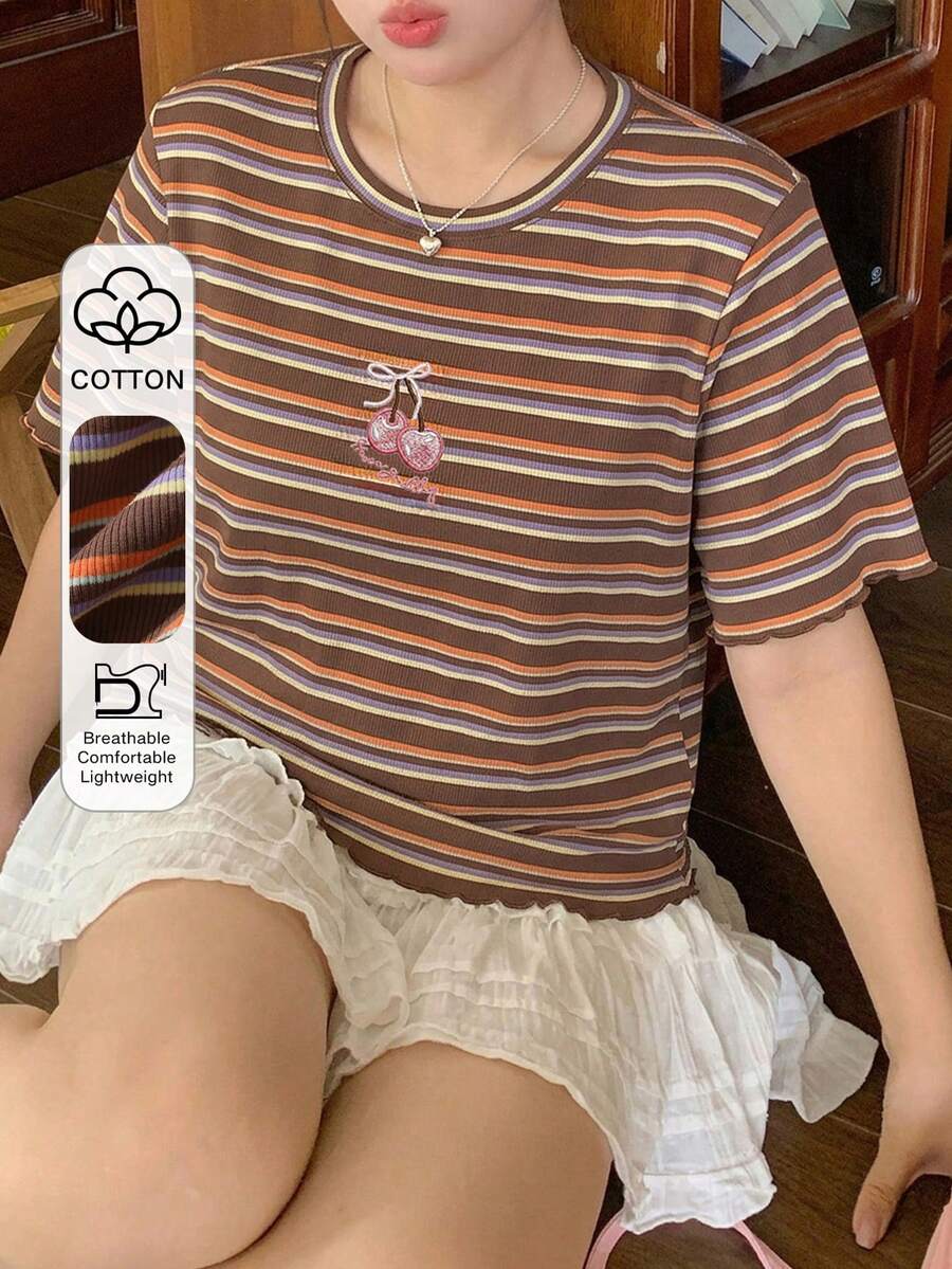 Dazy Plus 櫻桃刺繡條紋圓領短袖修身夏季T恤圖案上衣 - 棕色 - 查看 1