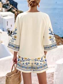 SHEIN Holidaya 女款兩件套，花卉印花短袖上衣與短褲，優雅休閒風格，適合夏季戶外海灘度假、日常穿著，適用於辦公室、商務、派對與約會 - 彩色 - 查看 2