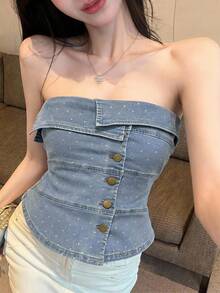 DAZY 夏季亮面水鑽貼身性感不對稱門襟拼接平口牛仔上衣女款 - 淺色水洗藍 - 查看 2