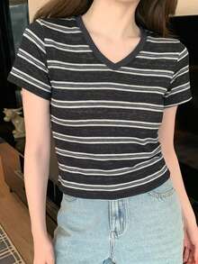DAZY 夏季修身拼色拼接條紋格紋商務休閒時尚辦公街頭風女款短袖基礎層圖案T恤 - 黑色 - 查看 3