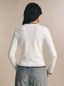 Poéselle 新款金屬扣波浪邊圓領撞色針織開襟衫 優雅法式復古 教師節辦公穿搭 黑白配色 秋冬款 - 米色 - 查看 9