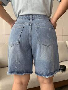 Dazy Plus Celana Pendek Denim Biru Tua dengan Saku Belakang dan Bordir Pita, Potongan Lurus, Panjang Selutut, Cocok untuk Musim Semi dan Musim Panas - Light Wash - View 9