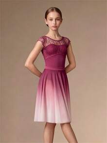 SHEIN 女童2件組舞蹈套裝，包含甜美白色蕾絲背心連身舞衣與優雅芭蕾長裙，精美蕾絲搭配漸層網布拼接增添優雅感，適合芭蕾考級與舞台表演，高彈性柔軟親膚 - 紅色 - 查看 7