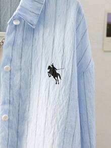 SHEIN 青少年女孩休閒極簡刺繡寬鬆前開鈕扣襯衫 返校季日常穿搭 - 藍色 - 查看 3