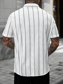 Manfinity CasualCool 男士短袖翻領單排扣黑白對比條紋襯衫 - 白色 - 查看 2