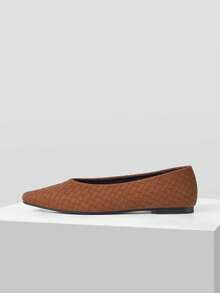 Mnmlis Simple Low Vamp Flat Bottom Commuter Flat Shoes - Brown 1 - View 1