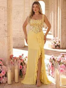 Glamrae Plus Size Elegant Luxurious Yellow Embroidered Sequin Lace Patchwork Satin Off-Shoulder Hanging Sleeve Sheer Sexy Mermaid Skirt With Slit And Side Drape, Suitable For Wedding, Event, Bachelorette Party, Vacation, Prom, Evening Gown (Heavy Work Style) - Yellow - View 4
