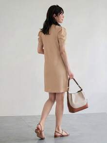 Yumoku Vestido túnica de color sólido con mangas abullonadas y ribete de volantes, casual - Caqui - Ver 2
