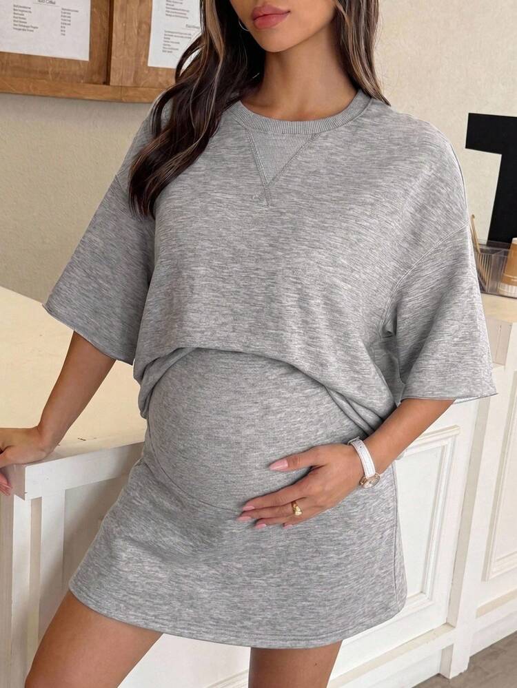 DAZY Crew Neck Loose Short Sleeve Top And Elastic Waist Skirt Casual Sports Maternity 2 Pieces Set - Grey - View 4