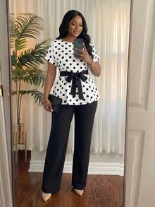 SHEIN Lady CURVE 大尺碼女款黑白黑印花腰綁帶上衣與長褲兩件套 正式晚宴辦公夏季優雅 - 黑與白 - 查看 3