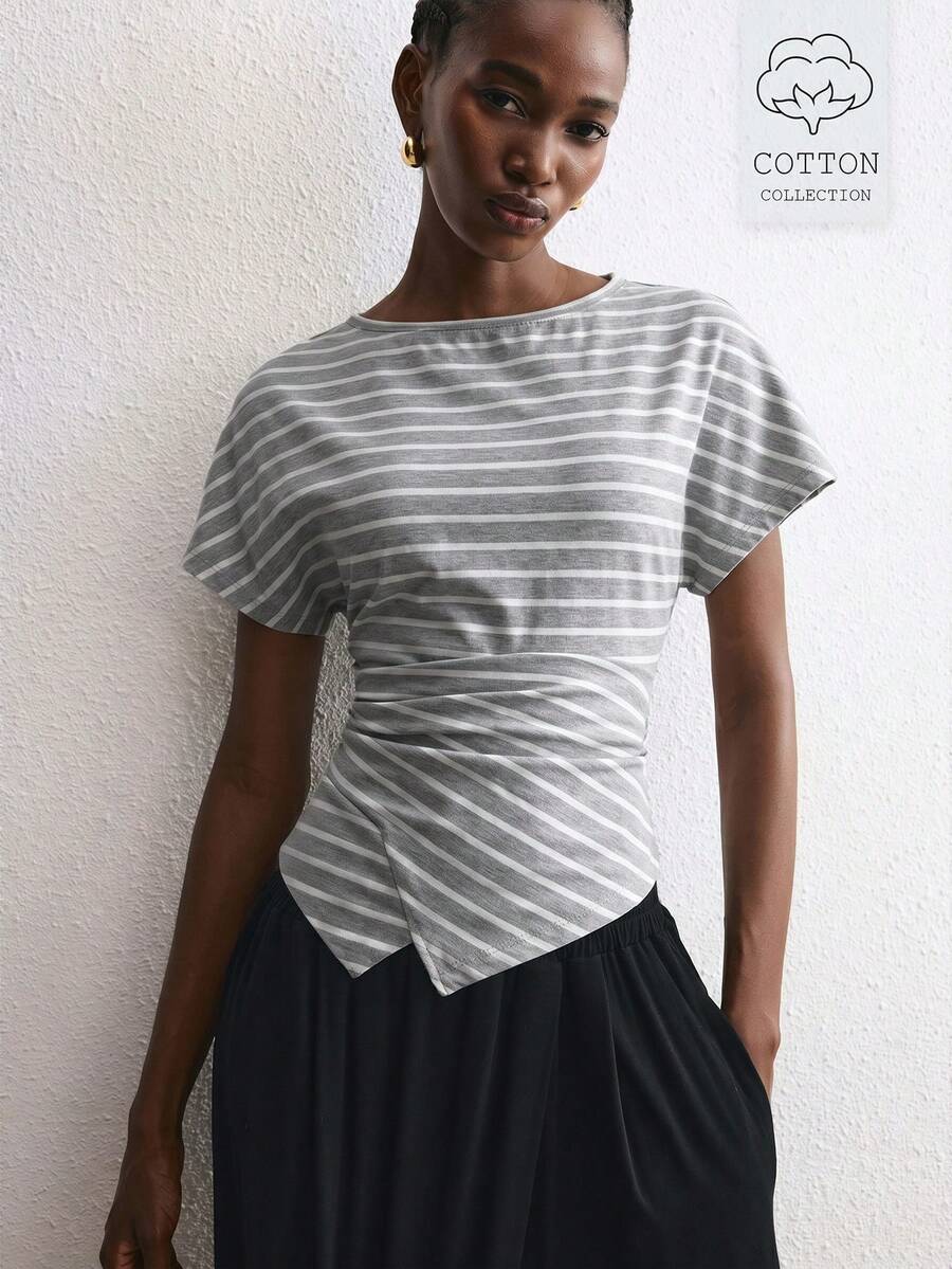 ATUI Studio 女款灰色不對稱下擺上衣-棉質彈性百褶腰 T-shirt,適合夏季海灘休閒早午餐 - 灰色 - 查看 1