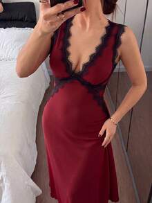 Napfluff 女款蕾絲飾邊深V領露背長款睡裙家居服 - 酒紅色 - 查看 4