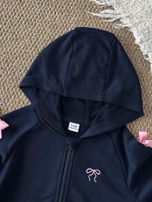 SHEIN 2件組女嬰外套與長褲套裝，蝴蝶結刺繡裝飾連帽長袖外套搭配同款長褲，側面蝴蝶結飾帶，時尚百搭休閒甜美戶外運動秋冬套裝，適合女嬰日常休閒舒適穿著 - 彩色 - 查看 8