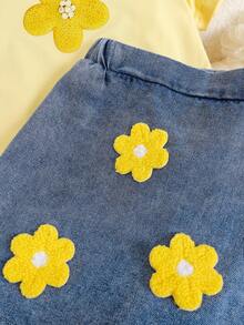 SHEIN Playful Pals 返校季女童幼兒休閒可愛圓領標準肩花卉印花T恤與藍色花朵刺繡牛仔裙套裝，夏季休閒度假風 - 黃色 - 查看 4