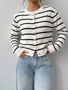 SHEIN BASICS 女款休閒法式長袖開襟衫，秋冬服飾，條紋黑白格紋，開學季日常早午餐日穿款 - 黑與白 - 查看 6