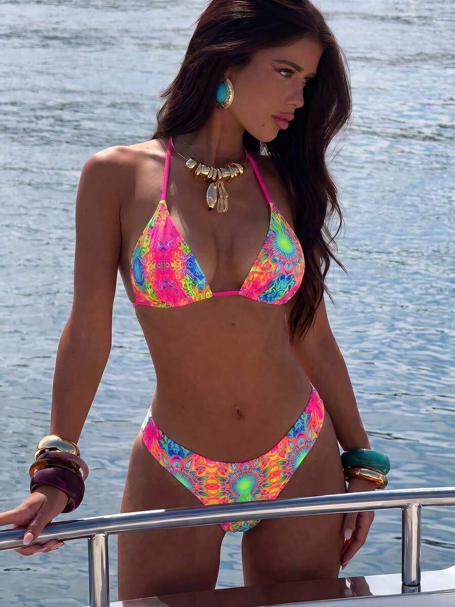 Swim Vcay 2026春夏女款細肩帶掛脖黑色底白波點隨機印花甜美可愛側高衩比基尼泳衣兩件套 - 彩色 - 查看 1