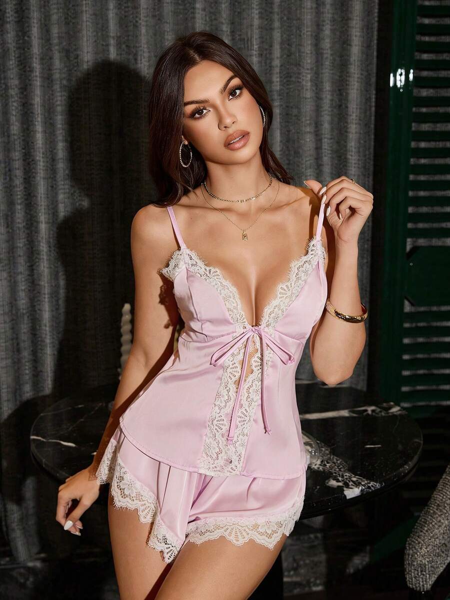 SilkySpell Conjunto de pijama sexy para mujer con encaje patchwork, cuello en V, lazo y satén - Rosa - Ver 1