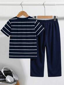 SHEIN Little Byeori 兒童小男孩圓領條紋字母印花短袖T恤與長褲休閒日常套裝 - 彩色 - 查看 2
