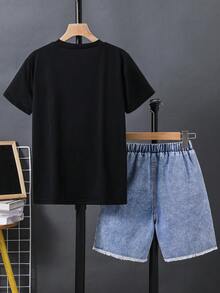 SHEIN 2件組兒童青少年男孩休閒百搭舒適圓領寬鬆短袖針織T恤與牛仔短褲套裝，適合返校穿著，男童校服，返校服裝 - 黑色 - 查看 2