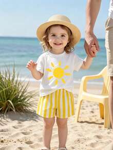 SHEIN Playful Pals 2件組女嬰6個月-3歲白色向日葵印花T恤與條紋短褲套裝，夏季休閒度假假日校園戶外穿著 - 彩色 - 查看 1