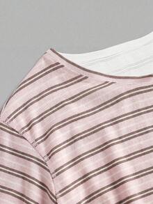 SHEIN EZwear 女款 95% 棉粉色條紋露肩 T-shirt - 全身印花；夏季街頭風/軟妹風/居家 - 白色 - 查看 4