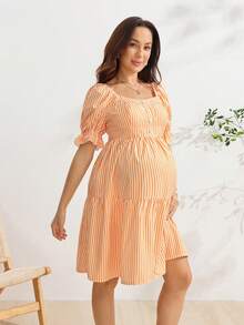 SHEIN 孕婦洋裝，荷葉邊飾邊、燈籠短袖、方領、前開鈕扣、花朵鈕扣、A字裙擺、黃色條紋數位印花 - 黃色 - 查看 4
