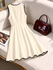 GlowEve CURVE Plus Size Women's Spring And Summer V-Neck Sleeveless Black And White Color Matching Dress, Accessories Button Front And Center Opening Minimalist Casual Outdoor/Commuting White Elegant Dress - White - View 2
