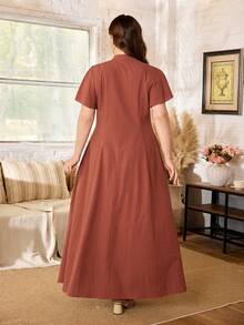 Lacomfia Plus Size Women's Solid Color Short Sleeve V-Neck Button Front Pleated Dress - Redwood - View 2