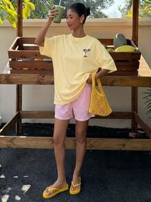 Muchica 女款夏季字母雞尾酒印花圓領短袖T恤搭配藍色條紋短褲休閒兩件套，適合春夏度假，百搭風格 - 彩色 - 查看 6