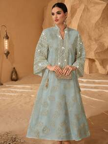 Al Najma 女款優雅工藝布料流蘇裝飾寬鬆長款晨袍 - 綠色 - 查看 4