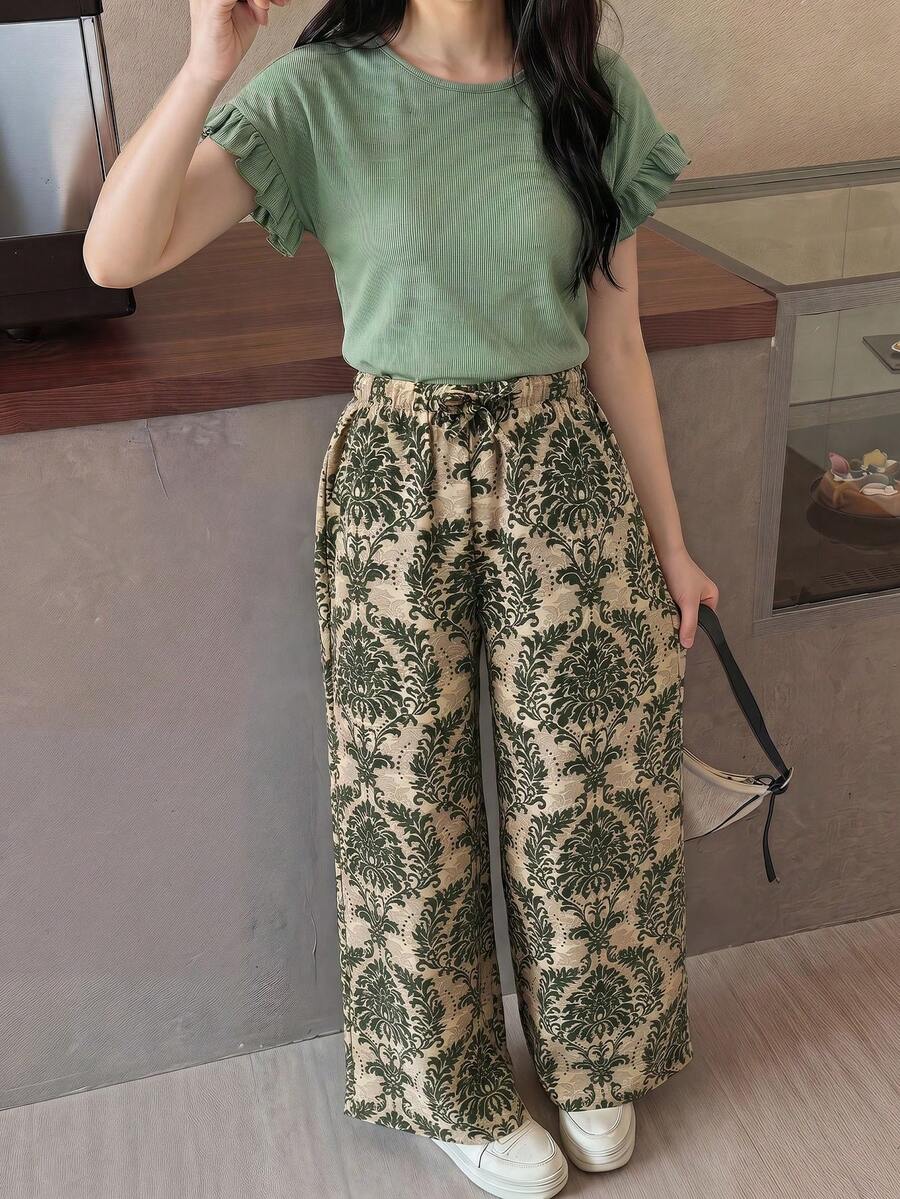 SHEIN Tween女孩女童T恤套裝 梭織素色短袖T恤搭配碎花長褲休閒套裝 - 綠色 - 查看 1