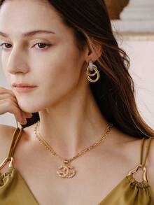 Opalesca Three-Ring Diamond Glossy Earrings. - Gold - View 3