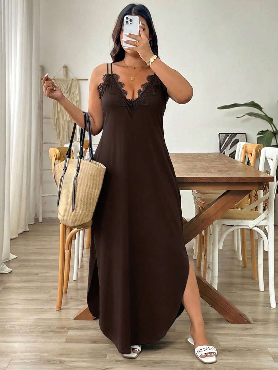 Breezaya Gaun Camisole Panjang Belahan Samping dengan Hiasan Renda untuk Wanita Ukuran Plus - Coffee Brown - View 1