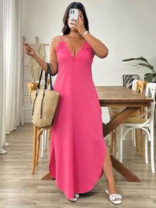 Breezaya Vestido de talla grande con tirantes finos, escote en V, bordado, unicolor y bajo asimétrico - Rosa Fucsia - Ver 1