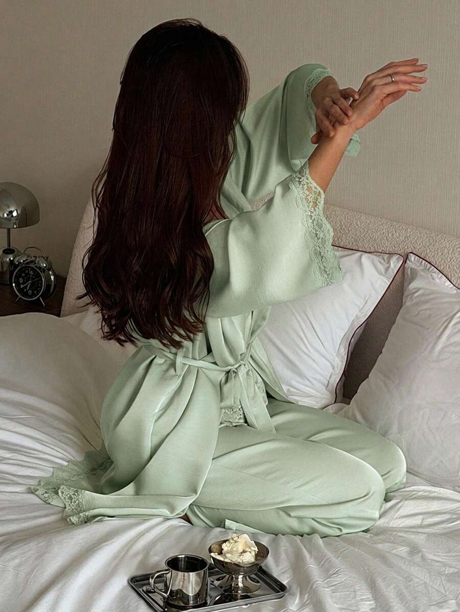 DAZY 女款 3 件式蕾絲拼接細肩帶上衣與直筒長版睡褲家居服套裝 - 綠色 - 查看 1