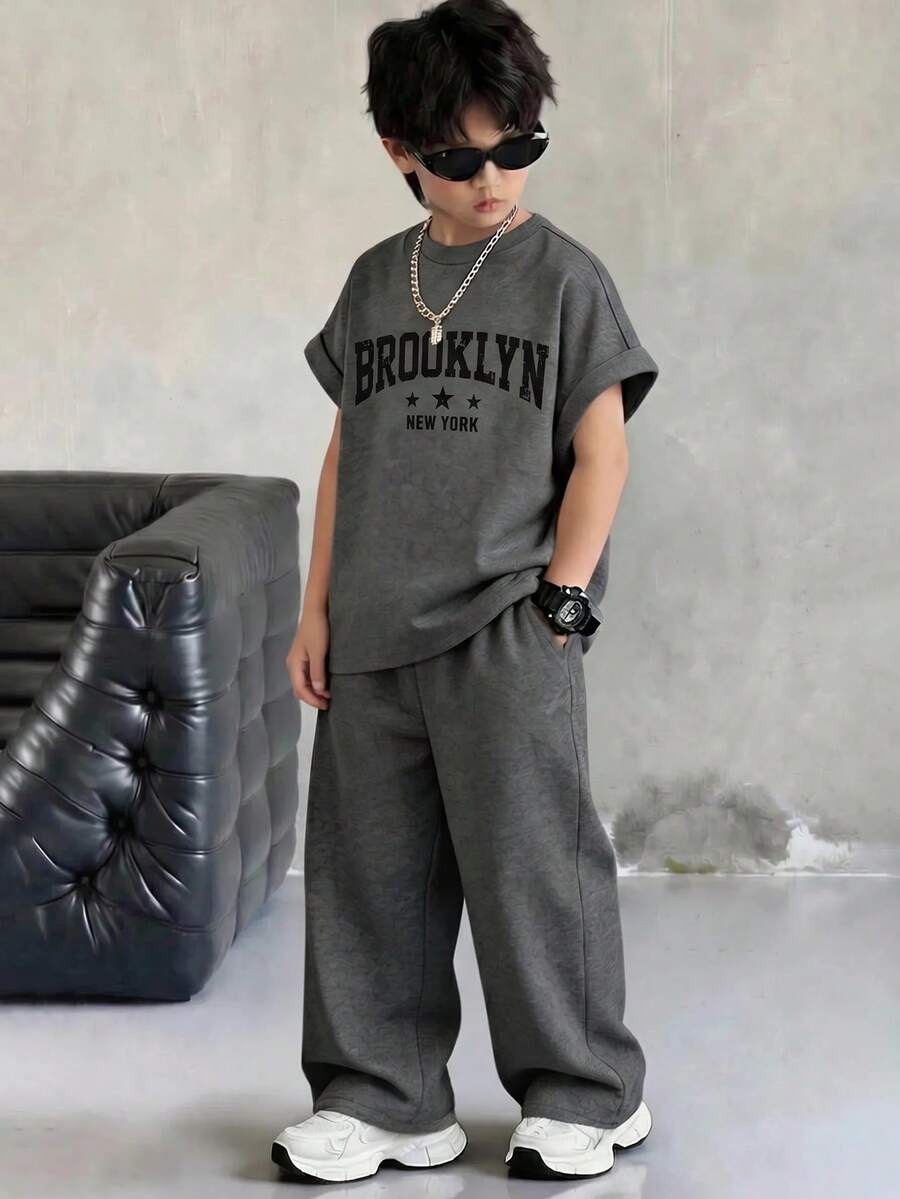 SHEIN 兒童青少年男孩休閒寬鬆舒適灰色背心與運動長褲套裝，Y2K風格夏季校園返校男孩穿搭，2件組