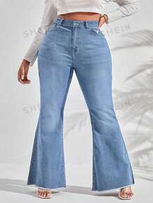 SHEIN SXY Pantalones vaqueros sencillos de pierna acampanada con borde sin rematar para uso diario en tallas grandes - Lavado ligero - Ver 3