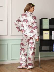 Chillnights Set Piyama Wanita Kasual Muda Motif Macan dengan Kerah Satin dan Bukaan Depan - MultiWarna - View 2