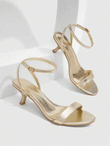 CUCCOO SZL Giày sandal nữ cao gót mũi nhọn gót mảnh, quai mảnh phối ghép, bề mặt kim loại, phong cách đa năng, gót trơn, mẫu mới xuân hè, đi hằng ngày - Kim loại màu vàng nhạt - Xem 1